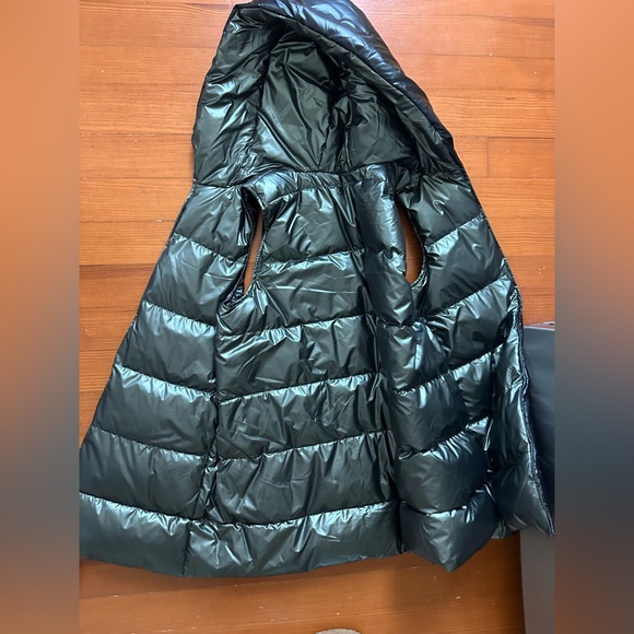 Tuckernuck reversible vest - Picture 4 of 5